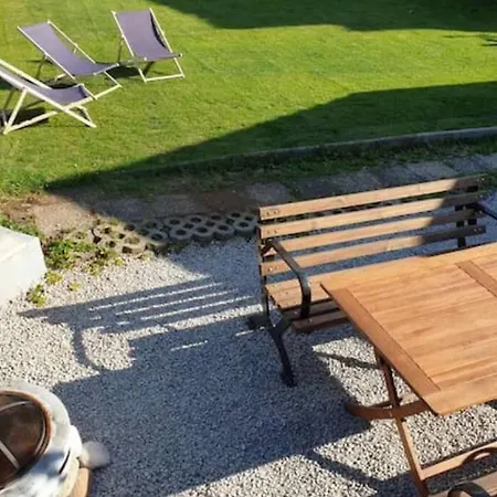 Huge Bbq Garden 1, Basement App Two Bathrooms, Ac, Free Parking Apartmán