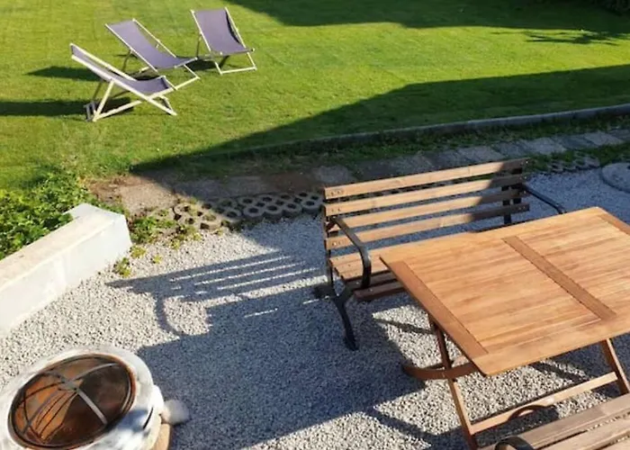 Huge Bbq Garden 1, Basement App Two Bathrooms, Ac, Free Parking Apartmán