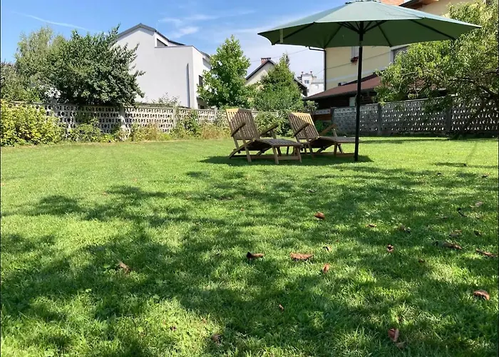 Huge Bbq Garden 1, Basement App Two Bathrooms, Ac, Free Parking דירה